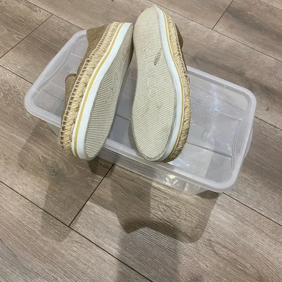 ⬇️PRICE⬇️ 
Jimmy Choo - Dawn Metallic Espadrille Slip-On, Gold - 37/7 - Picture 6 of 8